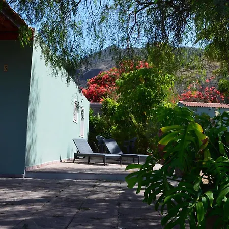 La Camuesa-adults Only